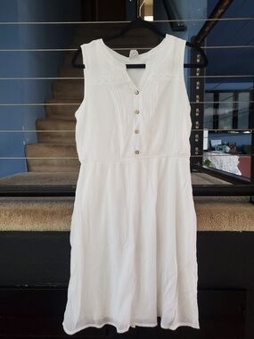 NAIF White Sleeveless Button-Front Midi Dress
